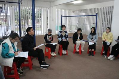 大學生心理健康教育與咨詢中心召開學生代表座談會