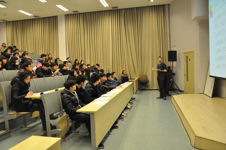 p>劍橋國際英語教育中心,是由劍河國際(camriver education)教育咨詢